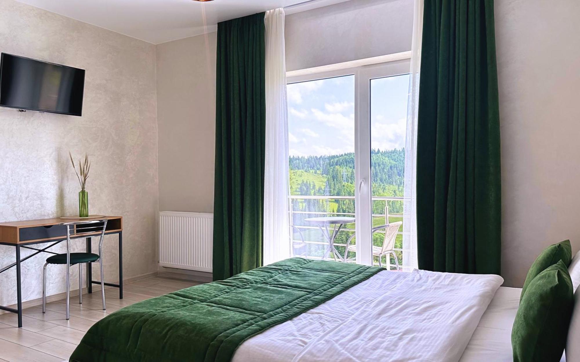 Шепіт Лісу Hotel Bukovel Exterior photo