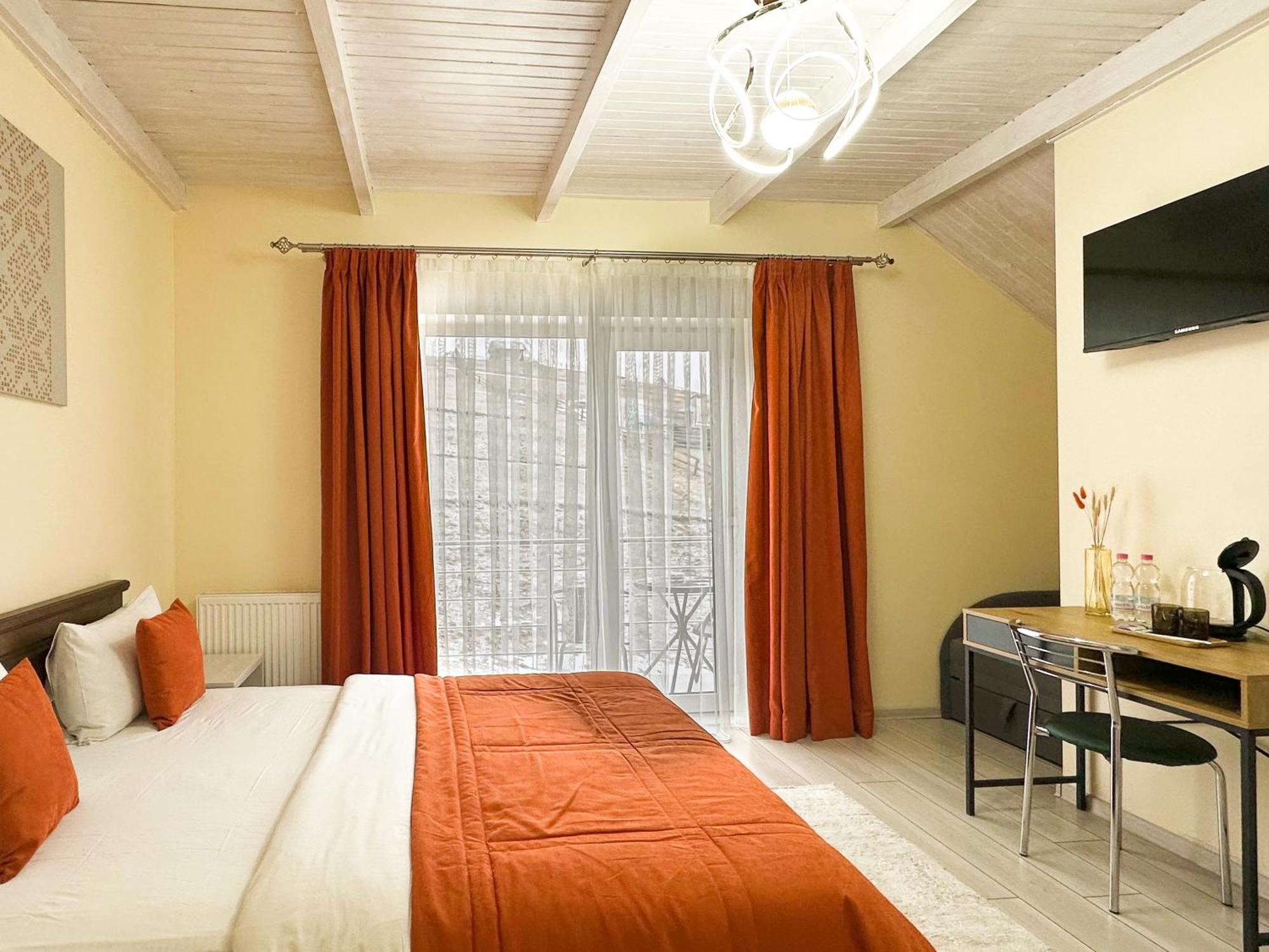 Шепіт Лісу Hotel Bukovel Exterior photo