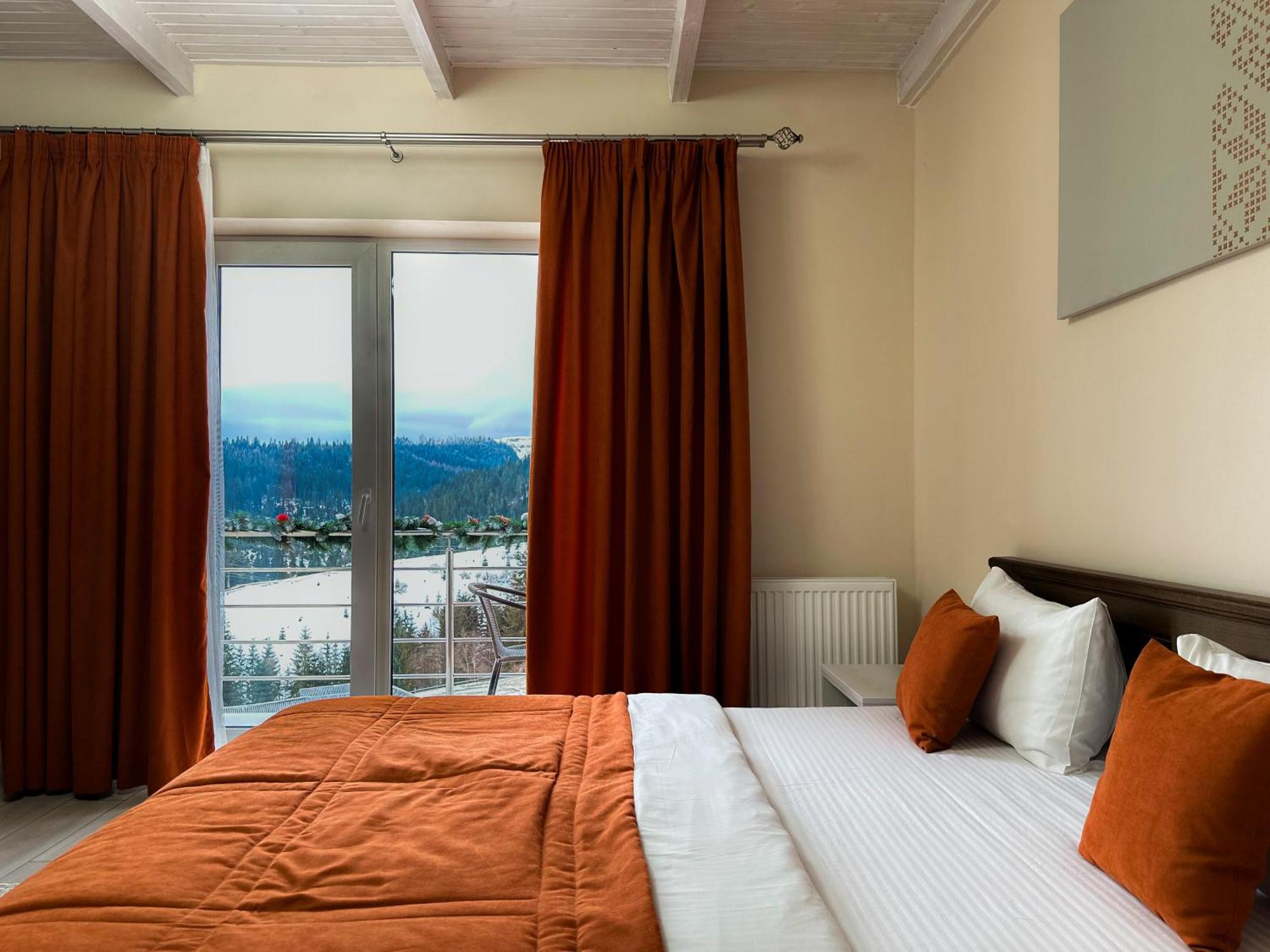 Шепіт Лісу Hotel Bukovel Exterior photo