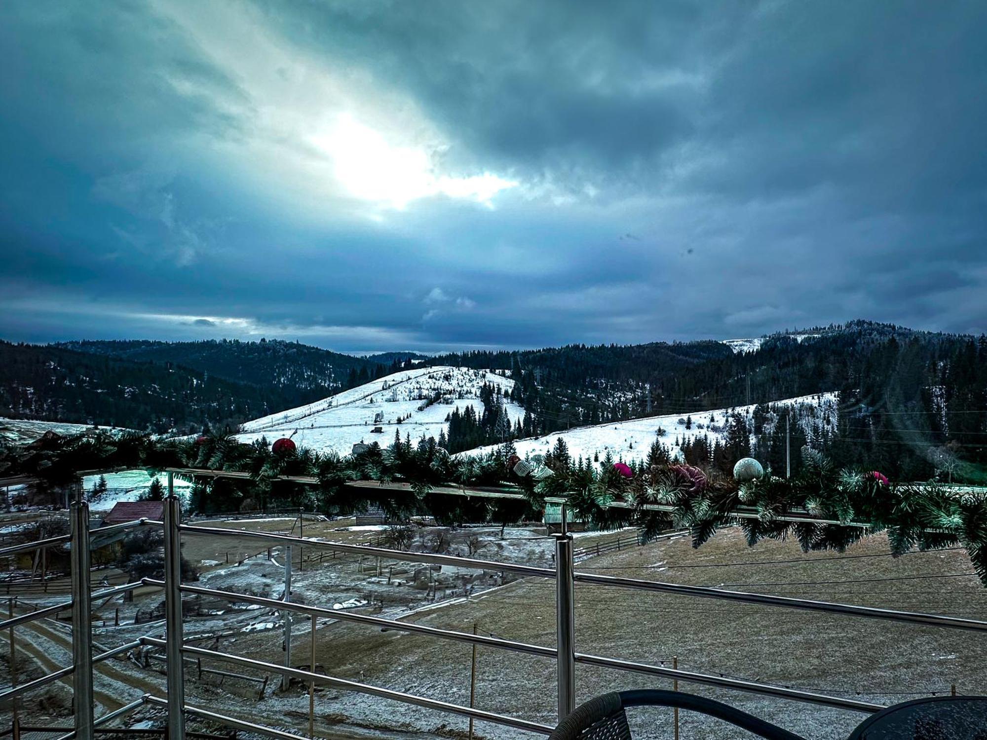 Шепіт Лісу Hotel Bukovel Exterior photo